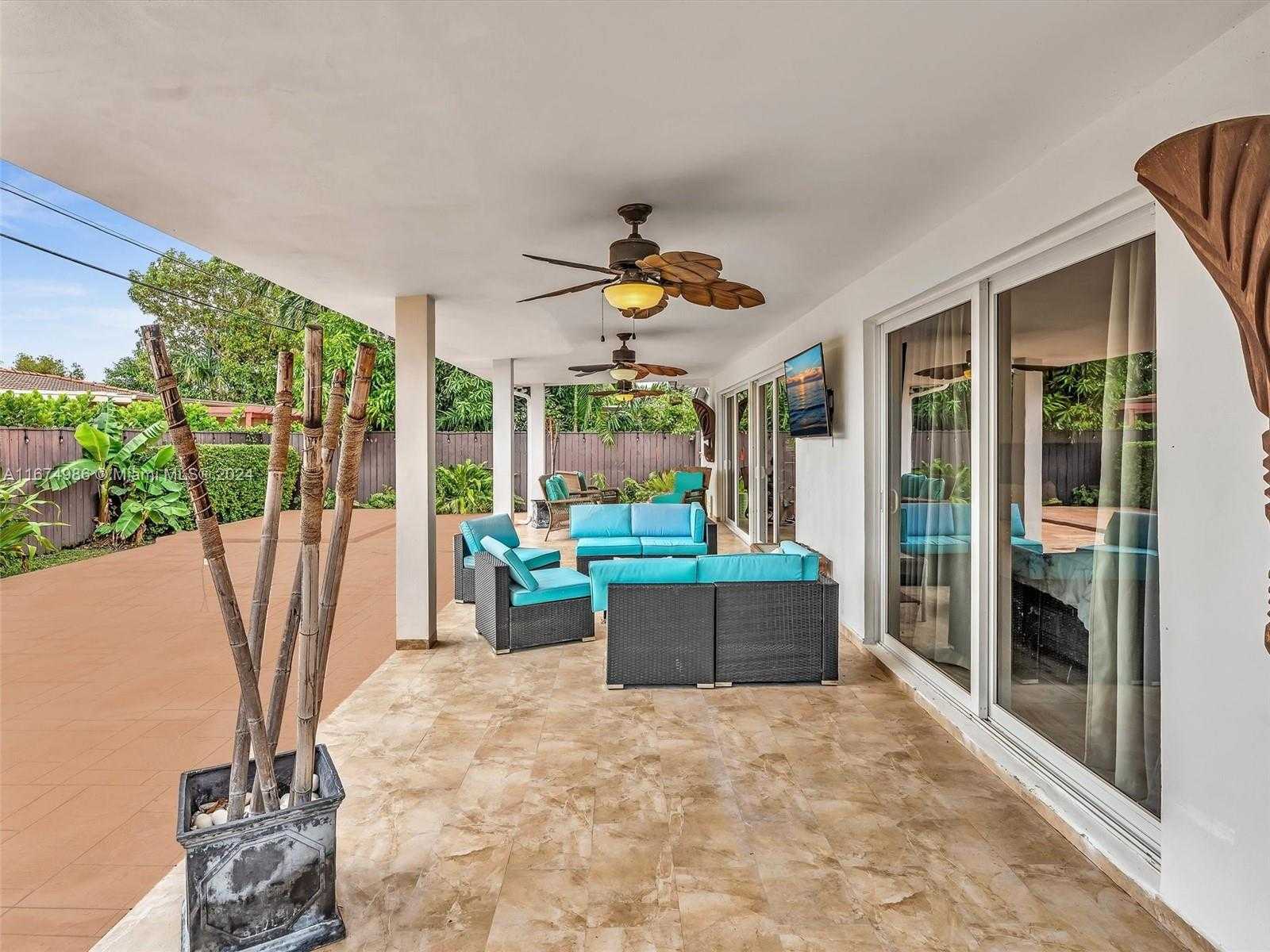 Small Image of 7504 HISPANOLA AVE, North Bay Village Number 50