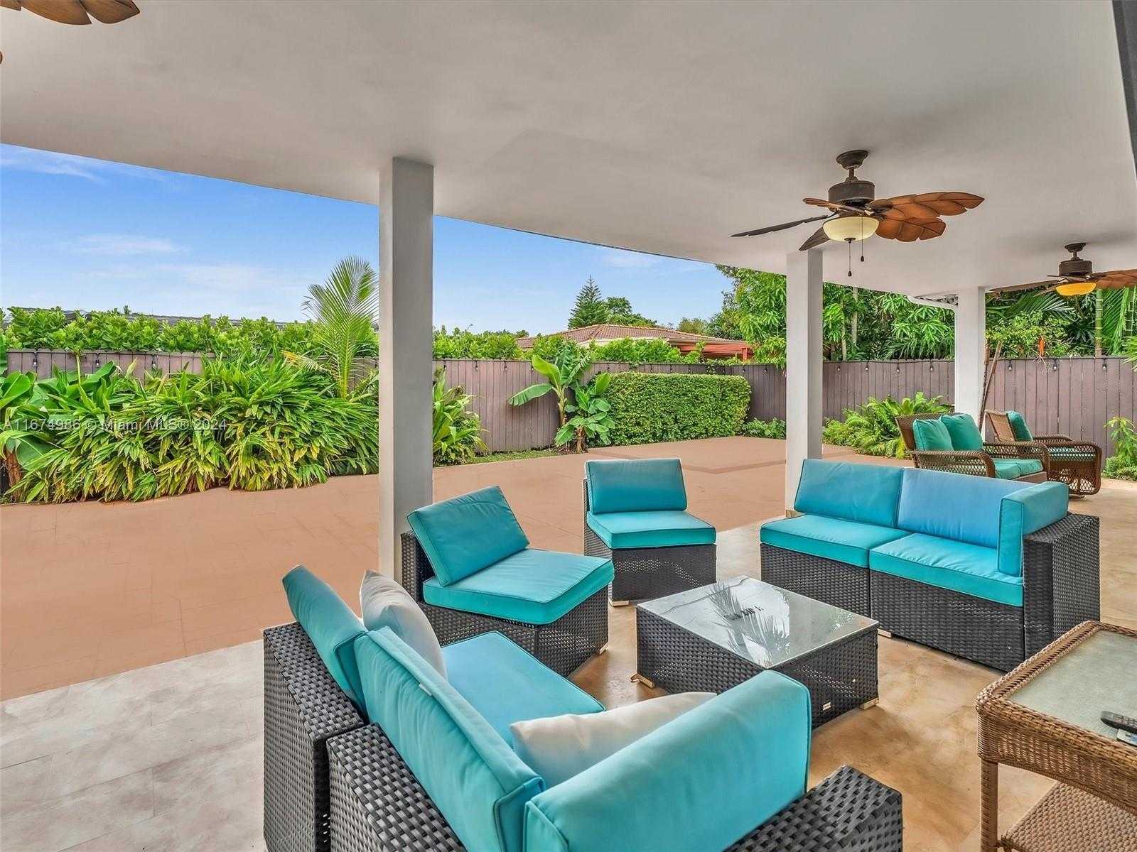 Small Image of 7504 HISPANOLA AVE, North Bay Village Number 52