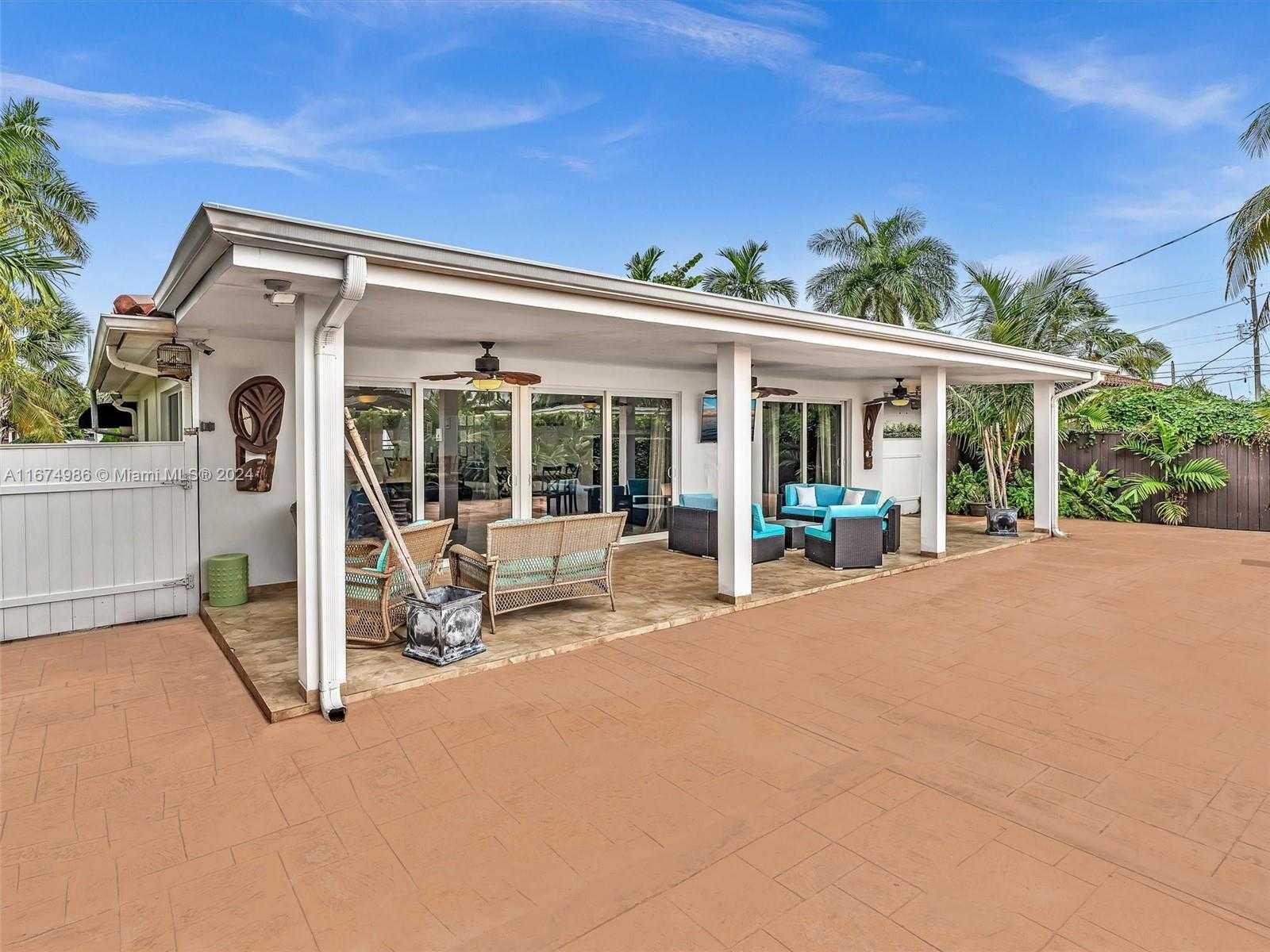 Small Image of 7504 HISPANOLA AVE, North Bay Village Number 56