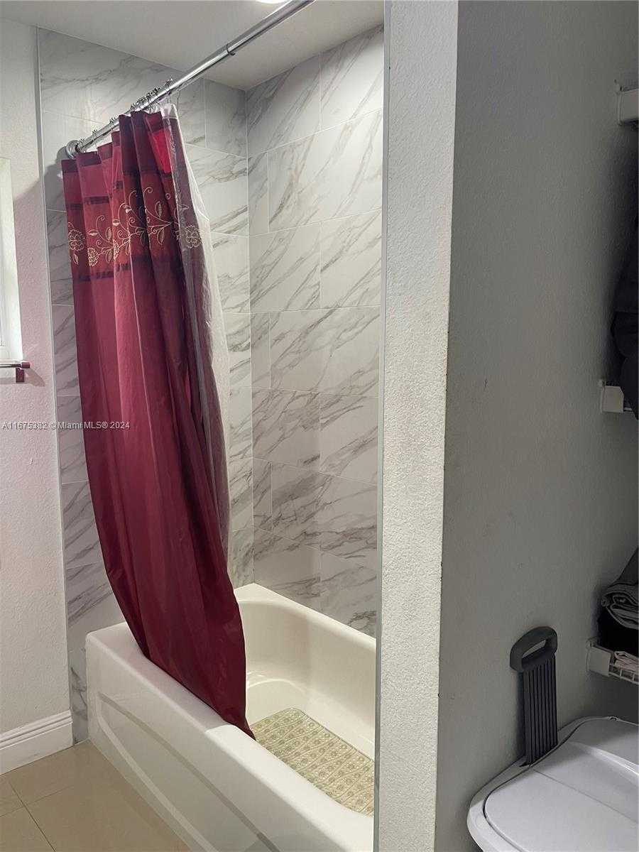 Small Image of 1369 RAINBOW AVE, Palm Beach Number 10