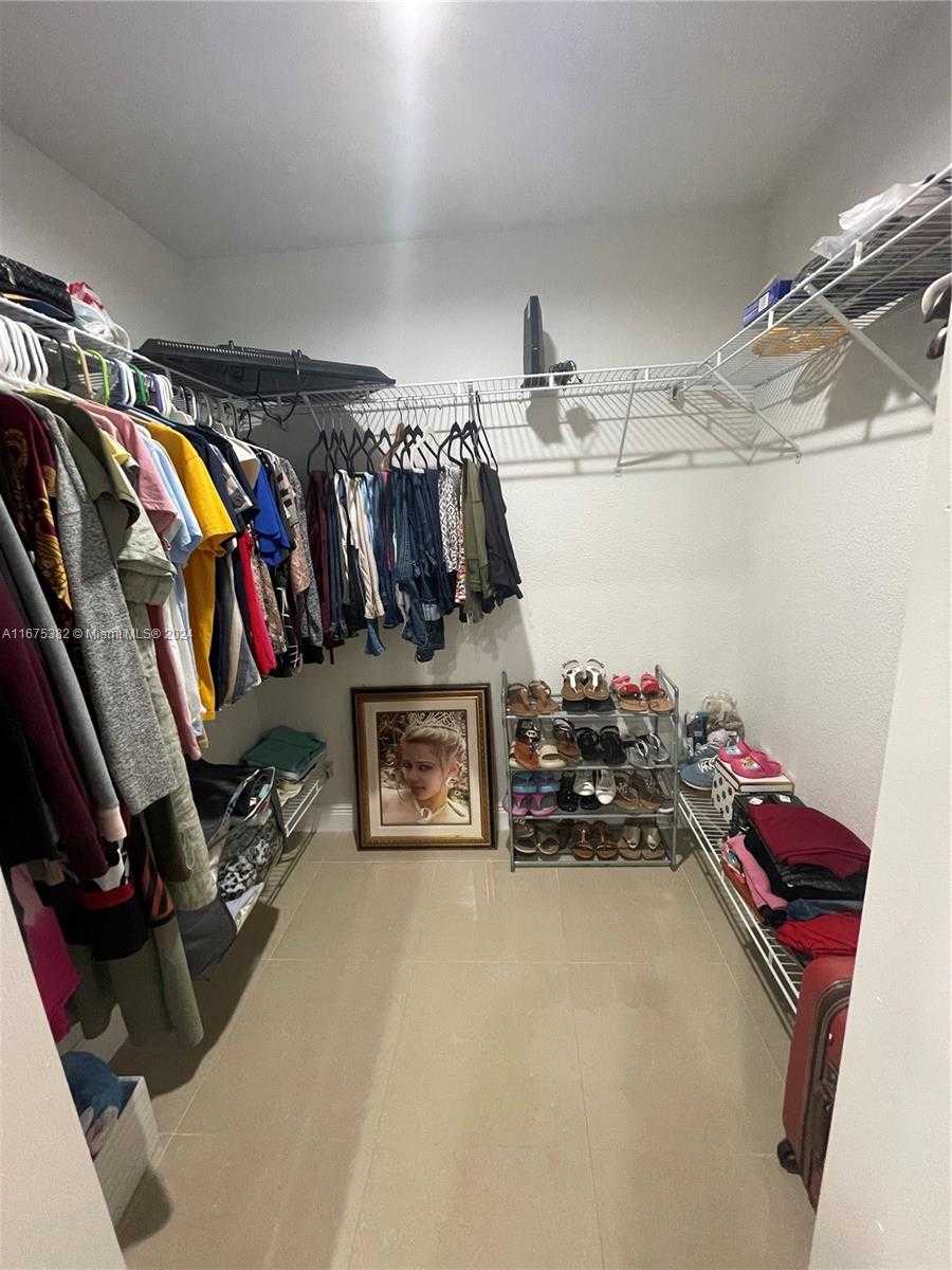Small Image of 1369 RAINBOW AVE, Palm Beach Number 13