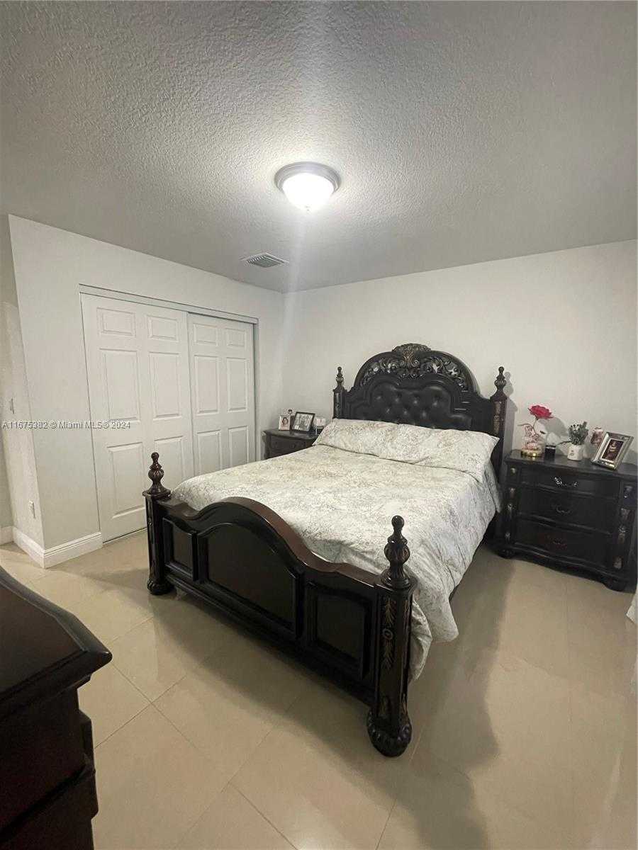Small Image of 1369 RAINBOW AVE, Palm Beach Number 23