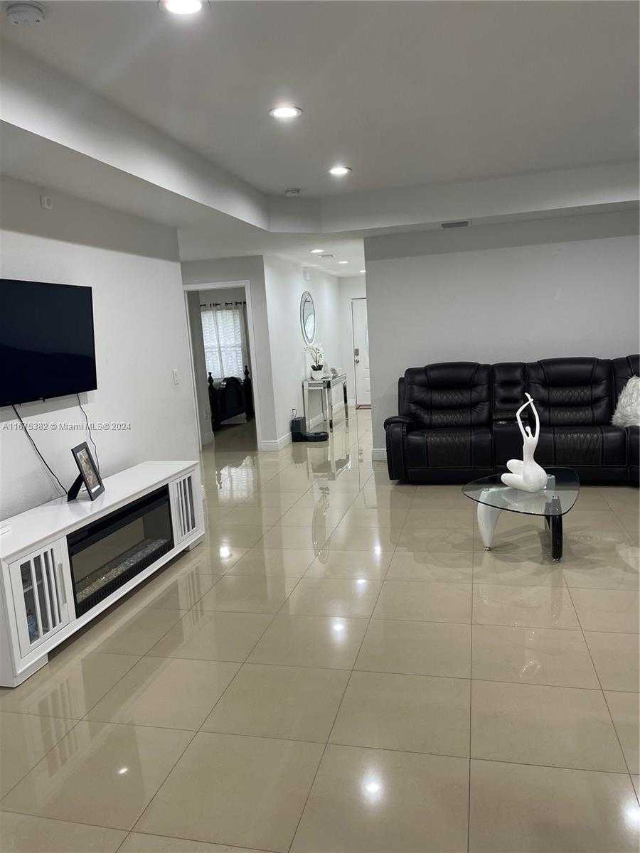Small Image of 1369 RAINBOW AVE, Palm Beach Number 8