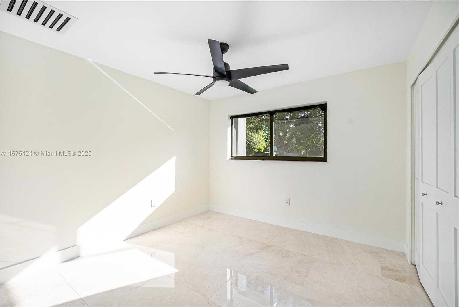 Small Image of 12820 SOUTH WEST 83RD CT, Pinecrest Number 24