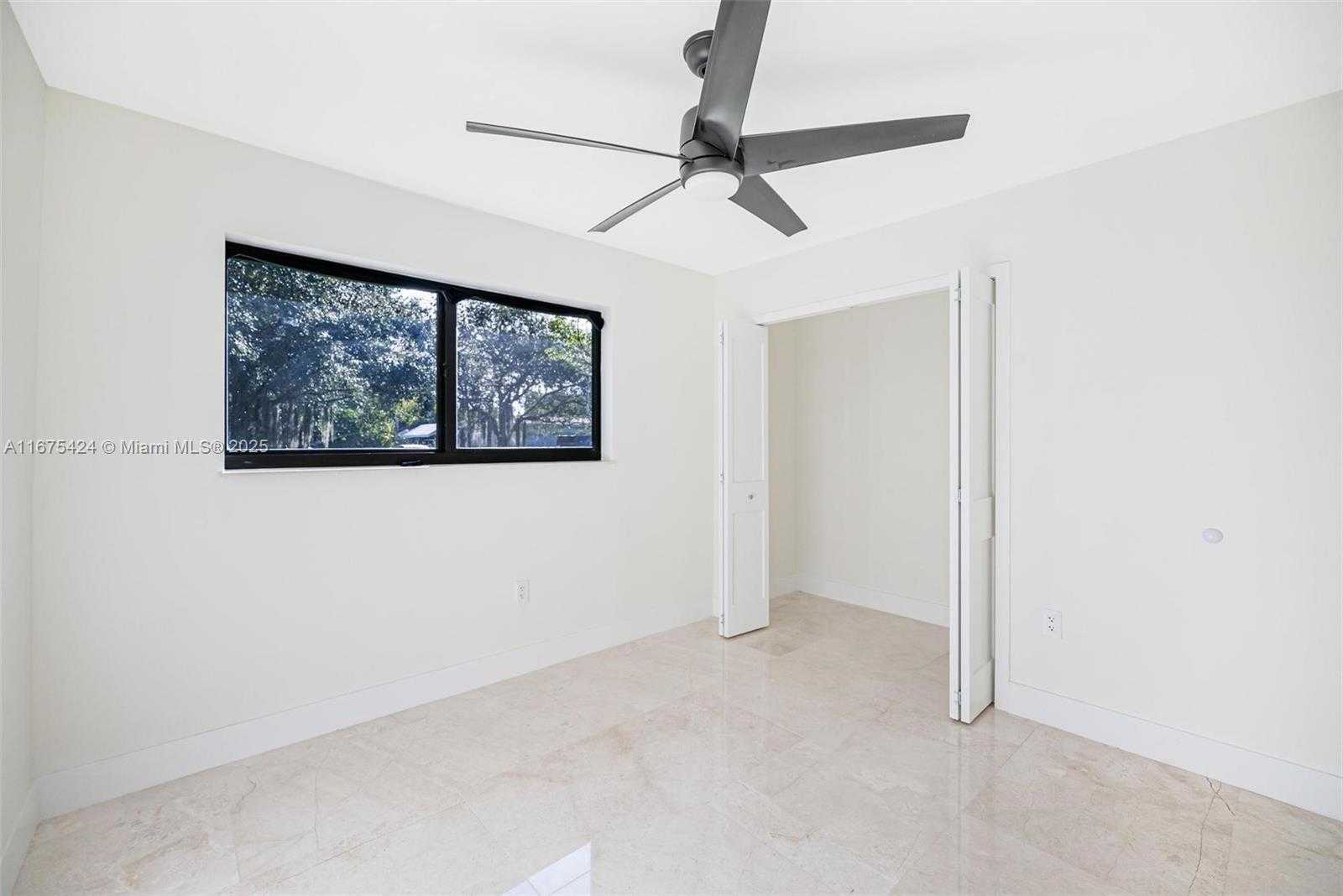 Small Image of 12820 SOUTH WEST 83RD CT, Pinecrest Number 25