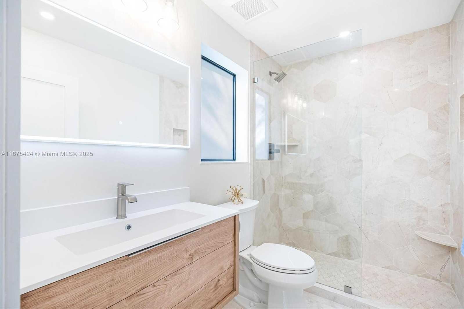 Small Image of 12820 SOUTH WEST 83RD CT, Pinecrest Number 29