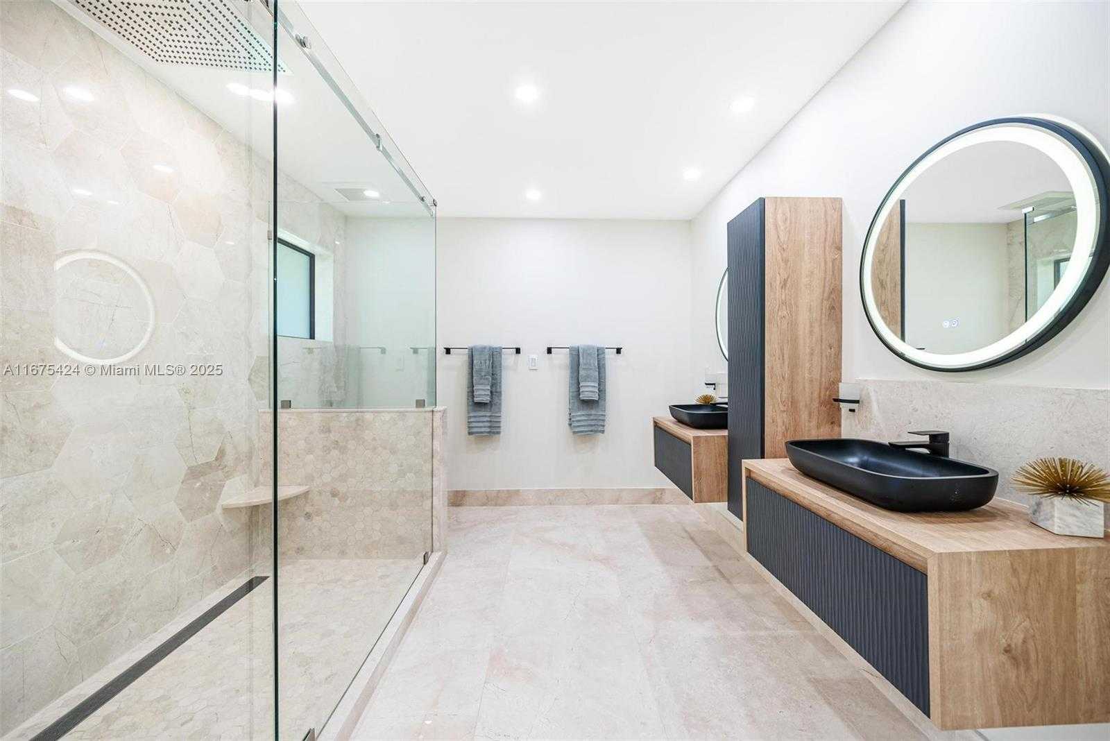 Small Image of 12820 SOUTH WEST 83RD CT, Pinecrest Number 35