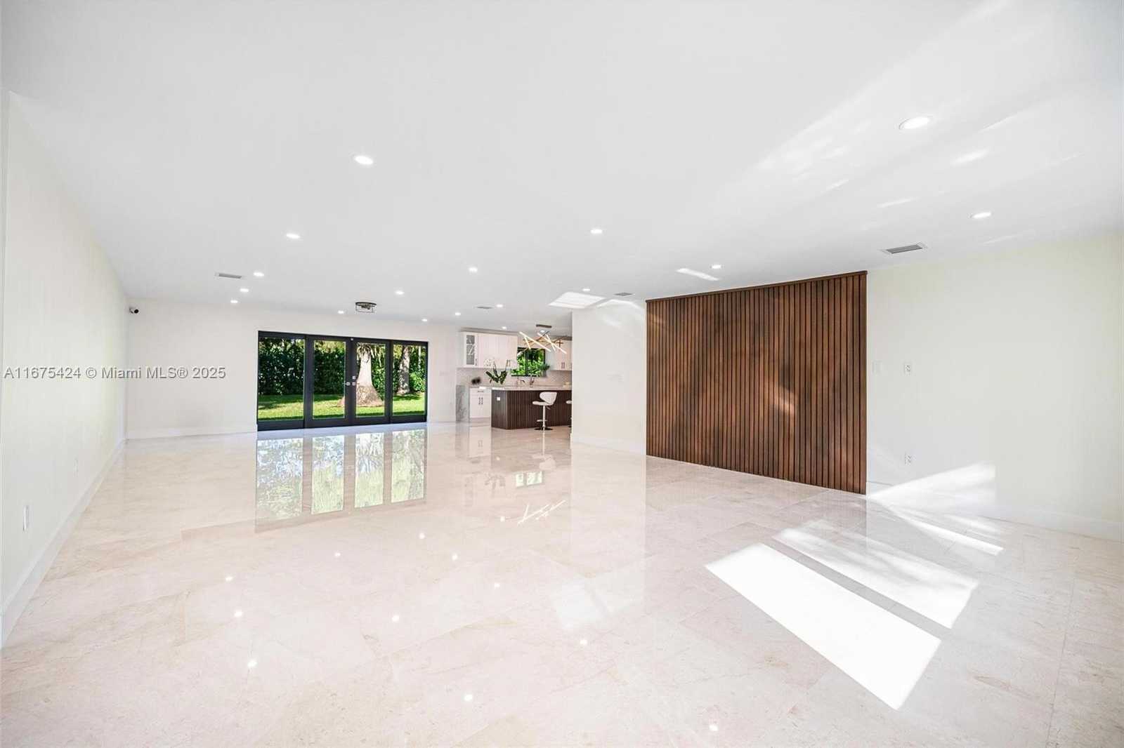 Small Image of 12820 SOUTH WEST 83RD CT, Pinecrest Number 7