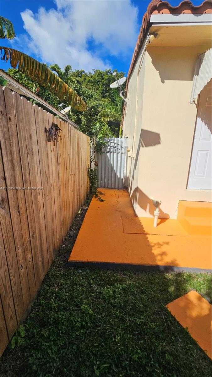 Small Image of 156 NORTH WEST 88TH ST, El Portal Number 46