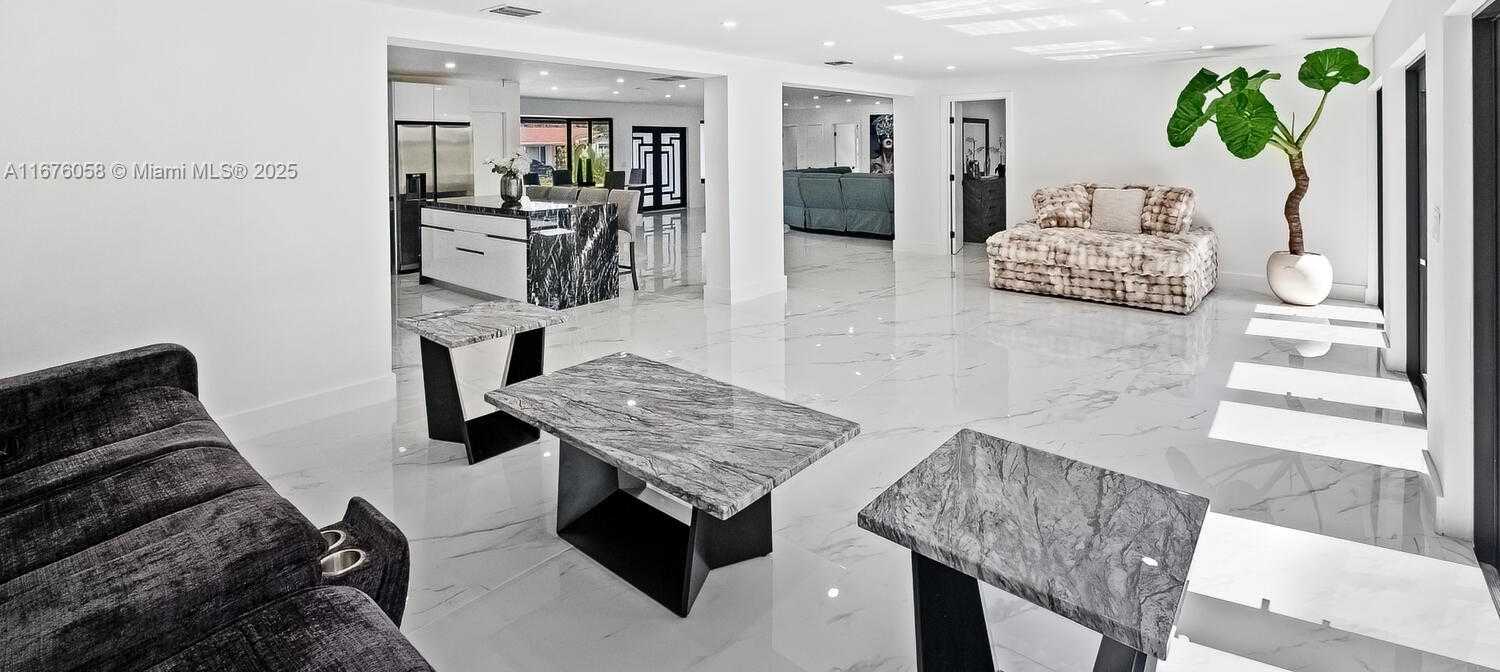 Small Image of 2340 NORTH EAST 194TH ST, Miami Number 13