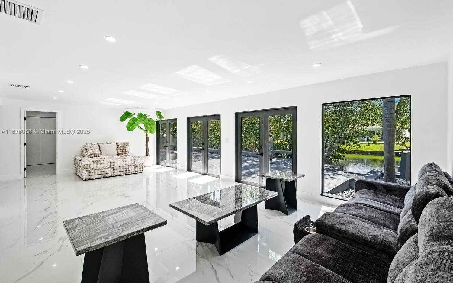 Small Image of 2340 NORTH EAST 194TH ST, Miami Number 5