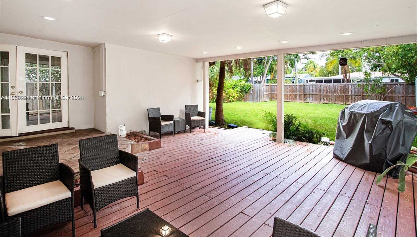 Small Image of 1531 MOFFETT ST, Hollywood Number 30
