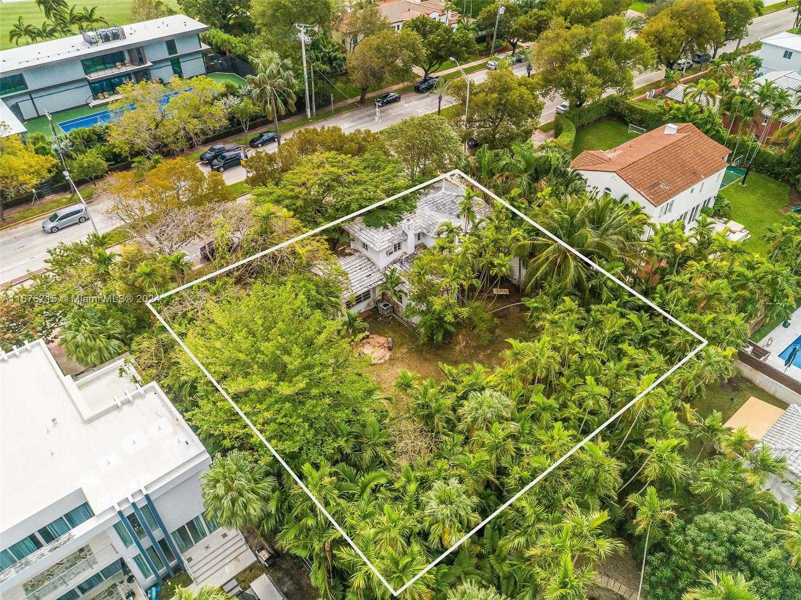 Small Image of 6080 ALTON RD, Miami Beach Number 5