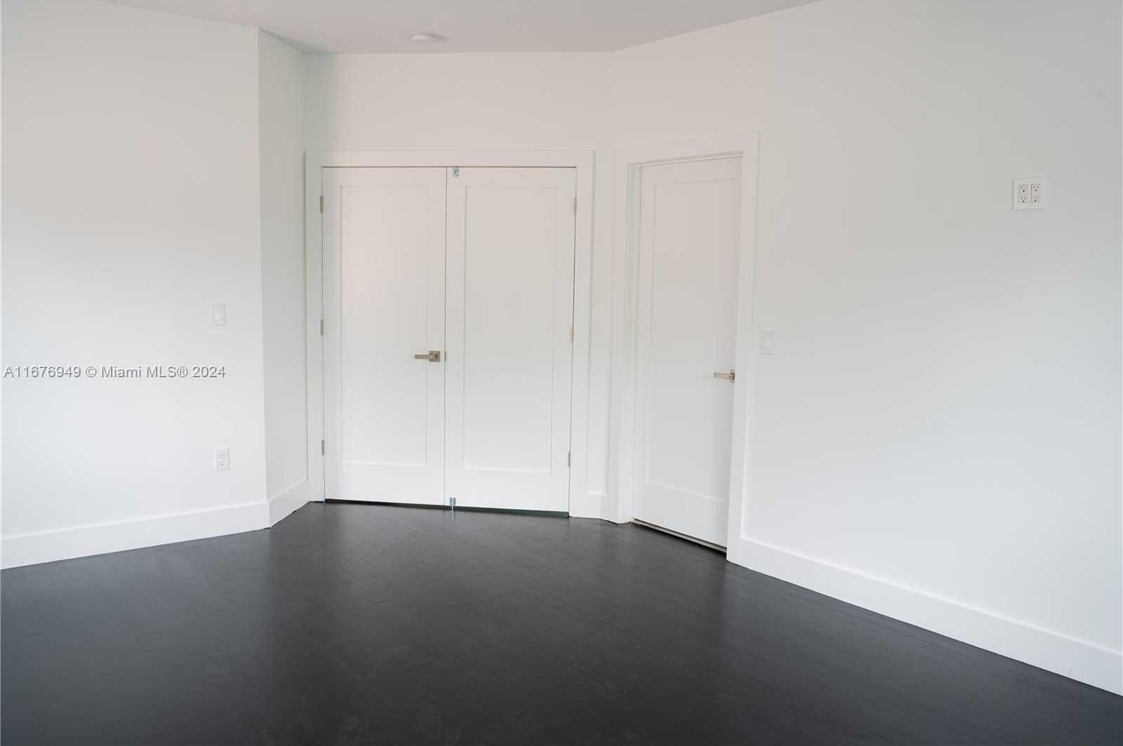 Small Image of 10996 NORTH WEST 58TH TER, Doral Number 20