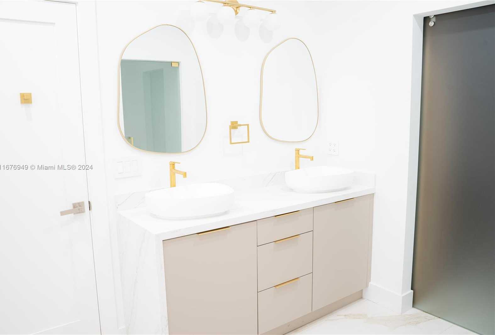 Small Image of 10996 NORTH WEST 58TH TER, Doral Number 22