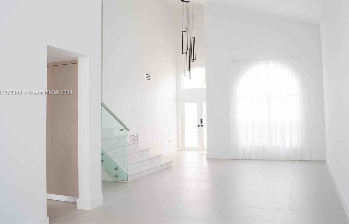 Small Image of 10996 NORTH WEST 58TH TER, Doral Number 4