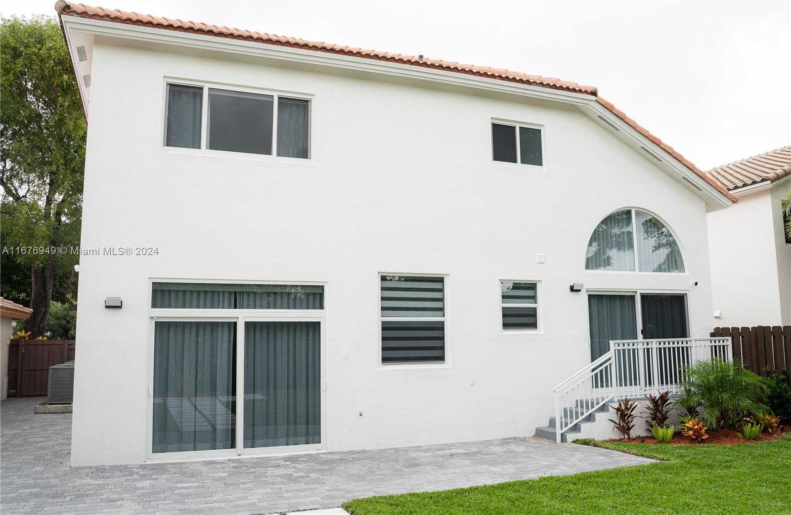 Small Image of 10996 NORTH WEST 58TH TER, Doral Number 5