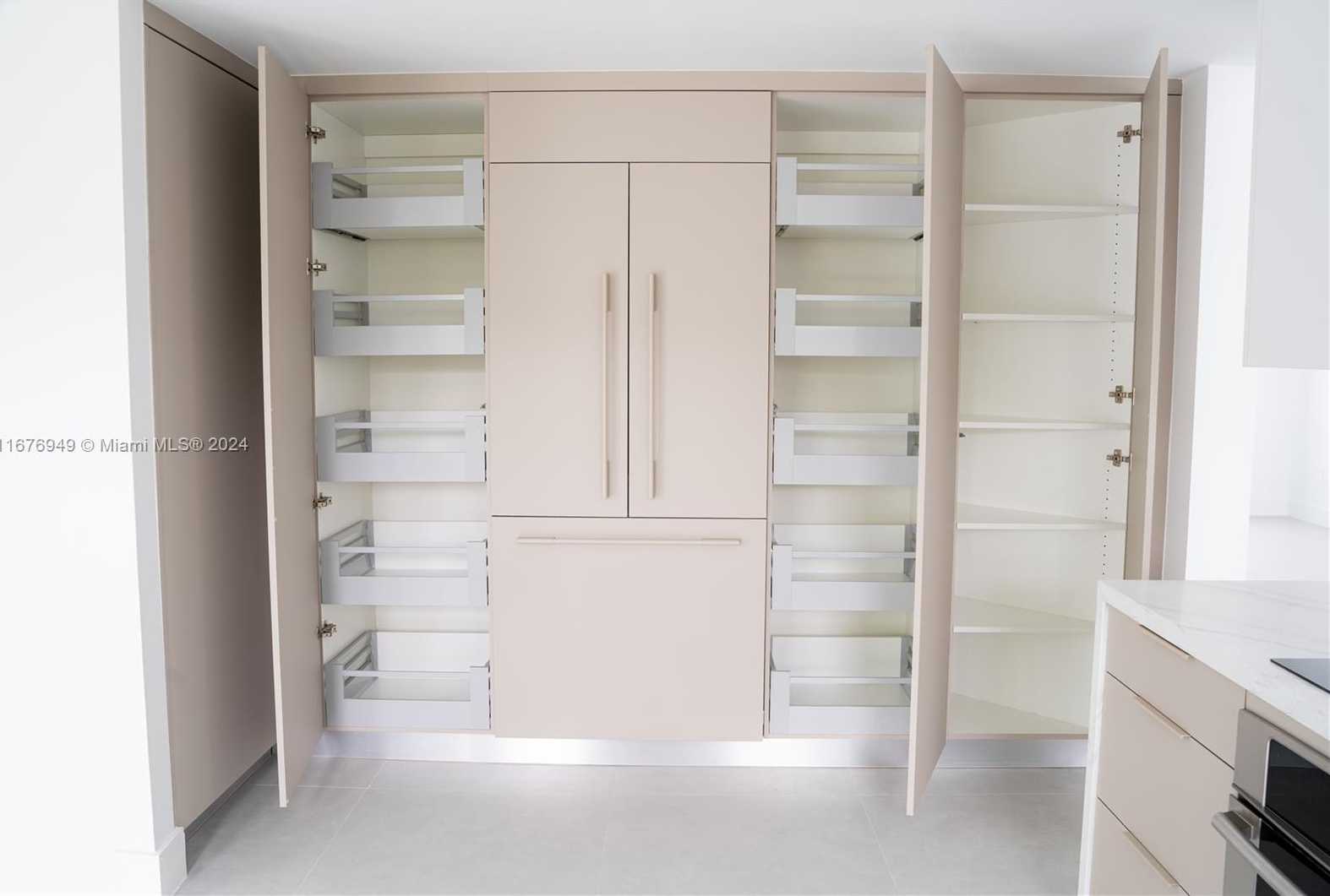 Small Image of 10996 NORTH WEST 58TH TER, Doral Number 9