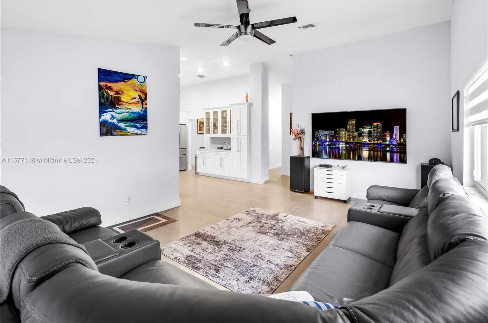 Small Image of 4870 WINKFIELD WAY, Davie Number 10