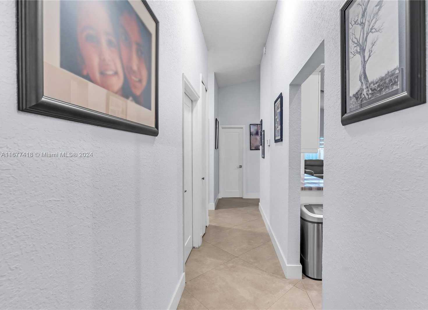 Small Image of 4870 WINKFIELD WAY, Davie Number 17