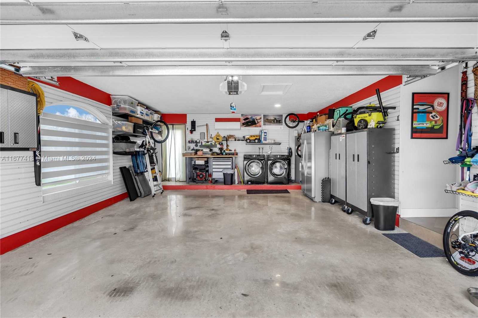 Small Image of 4870 WINKFIELD WAY, Davie Number 35