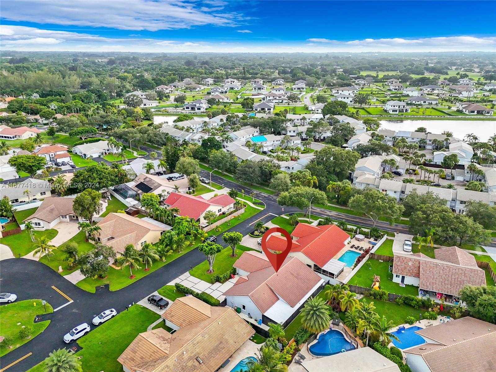 Small Image of 4870 WINKFIELD WAY, Davie Number 43