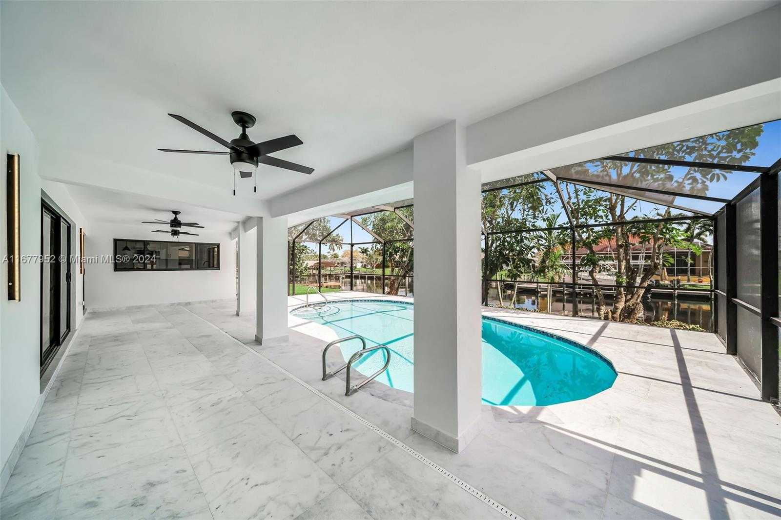 Small Image of 2851 SOUTH EAST 19 PL, Cape Coral Number 13