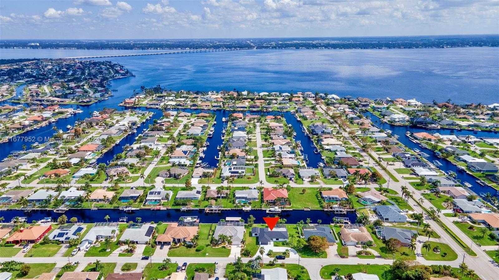 Small Image of 2851 SOUTH EAST 19 PL, Cape Coral Number 2