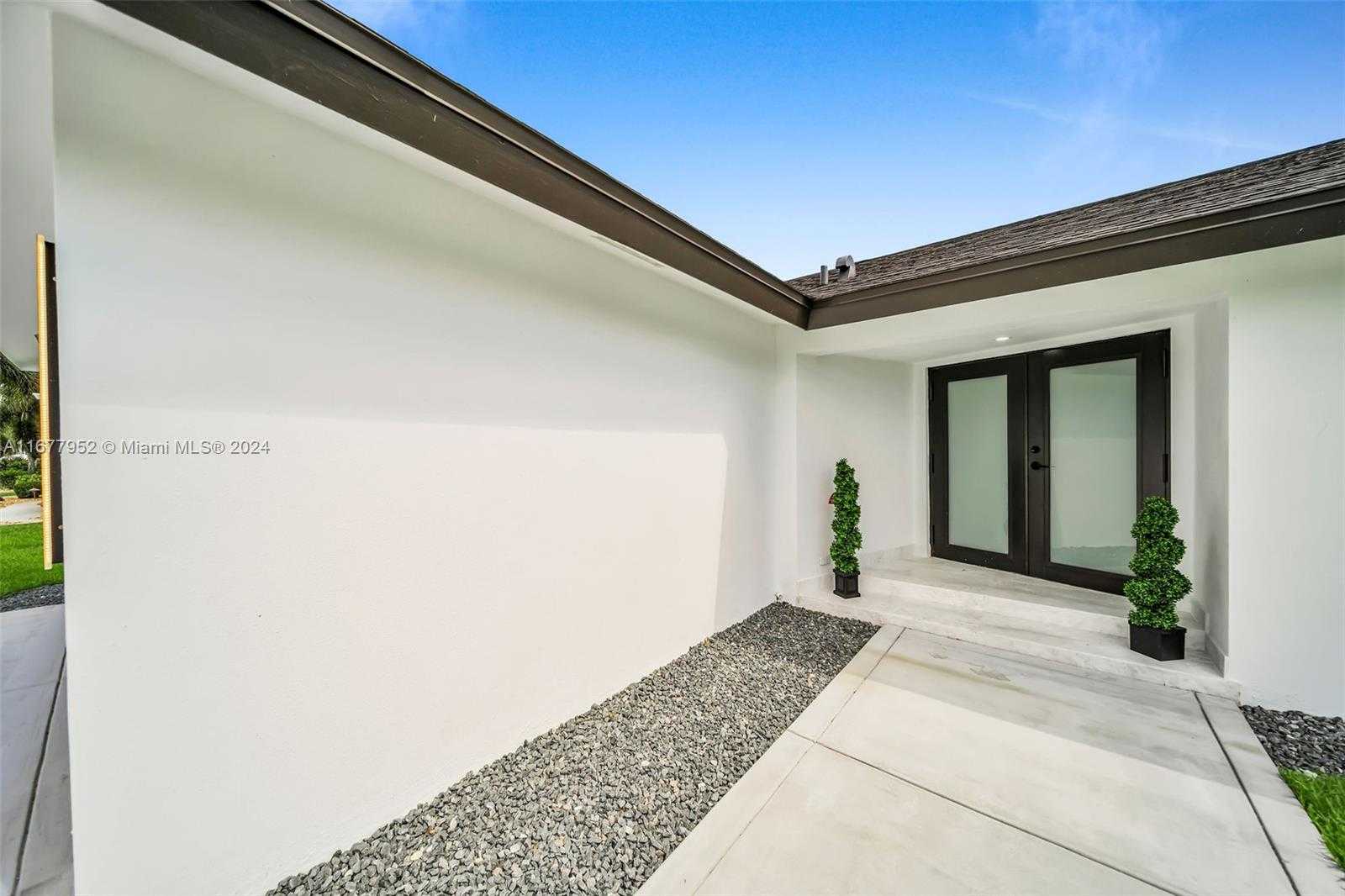 Small Image of 2851 SOUTH EAST 19 PL, Cape Coral Number 25