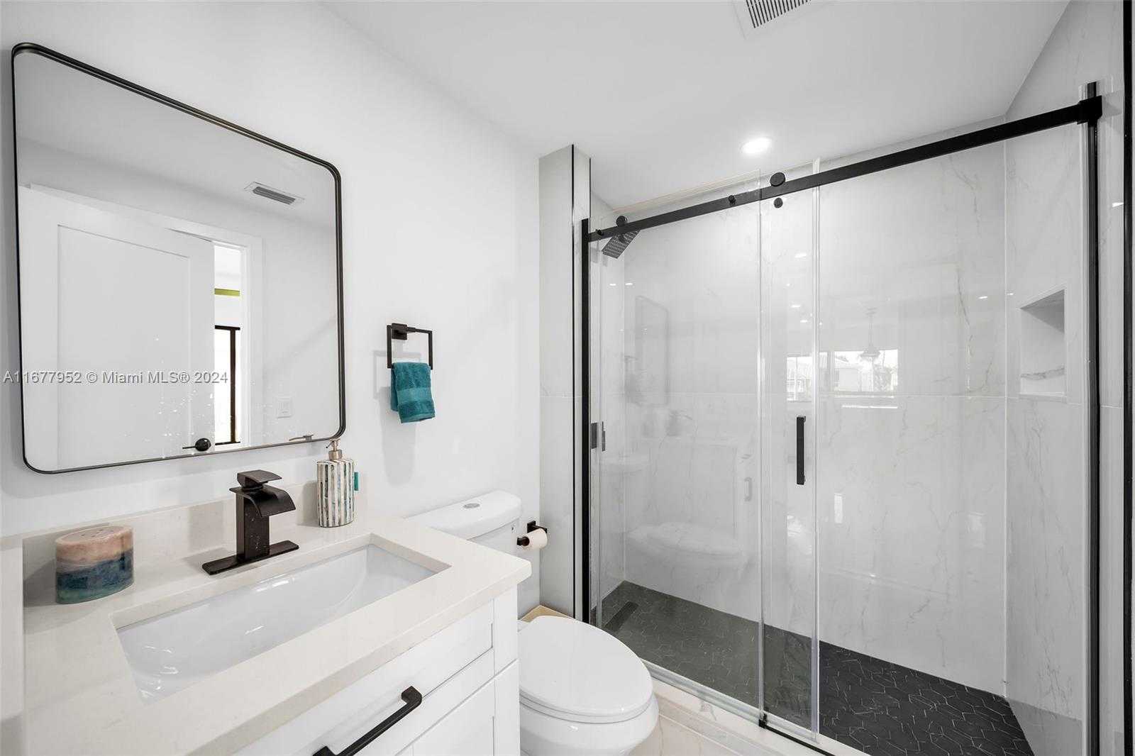 Small Image of 2851 SOUTH EAST 19 PL, Cape Coral Number 35