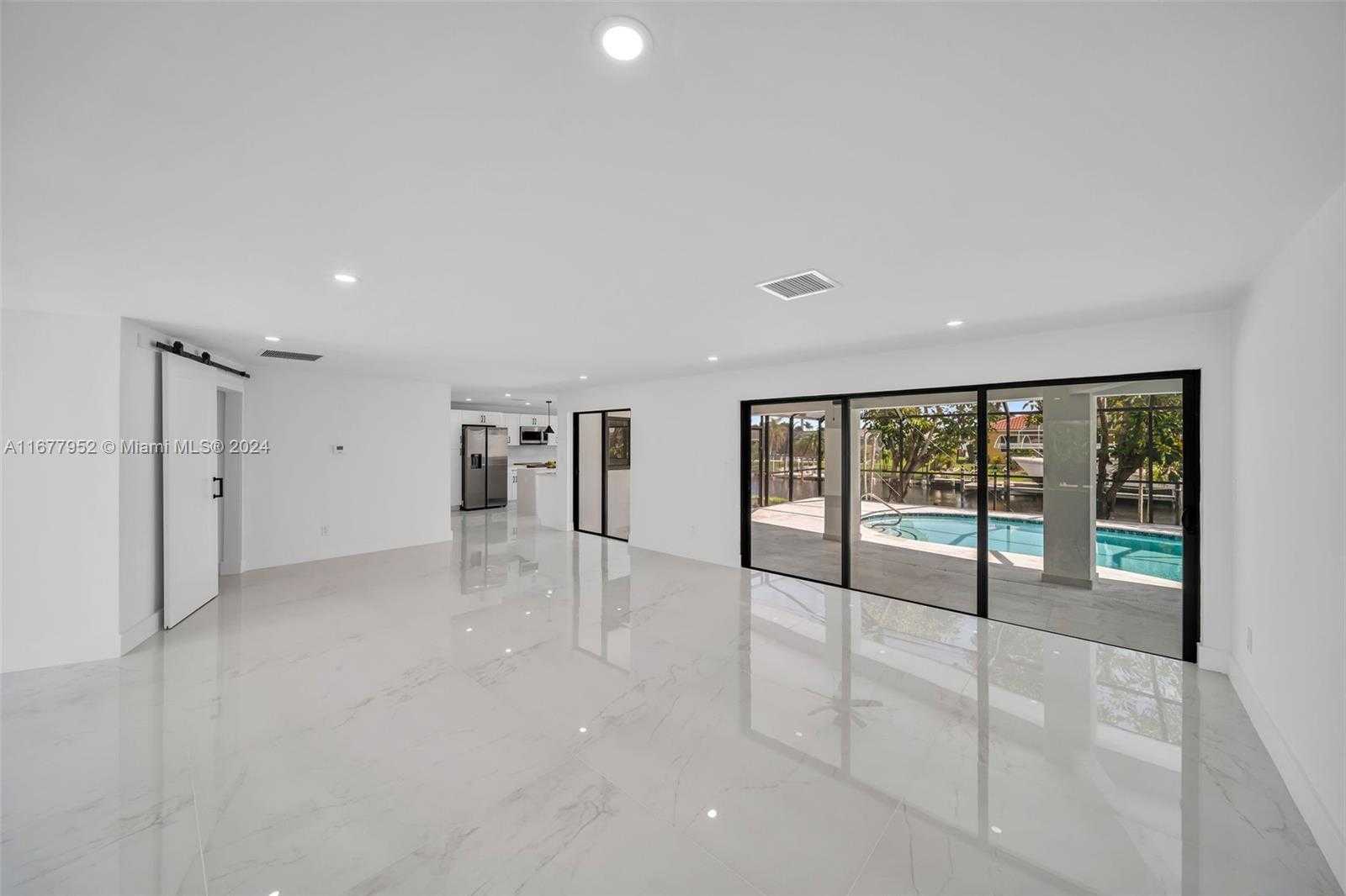 Small Image of 2851 SOUTH EAST 19 PL, Cape Coral Number 41