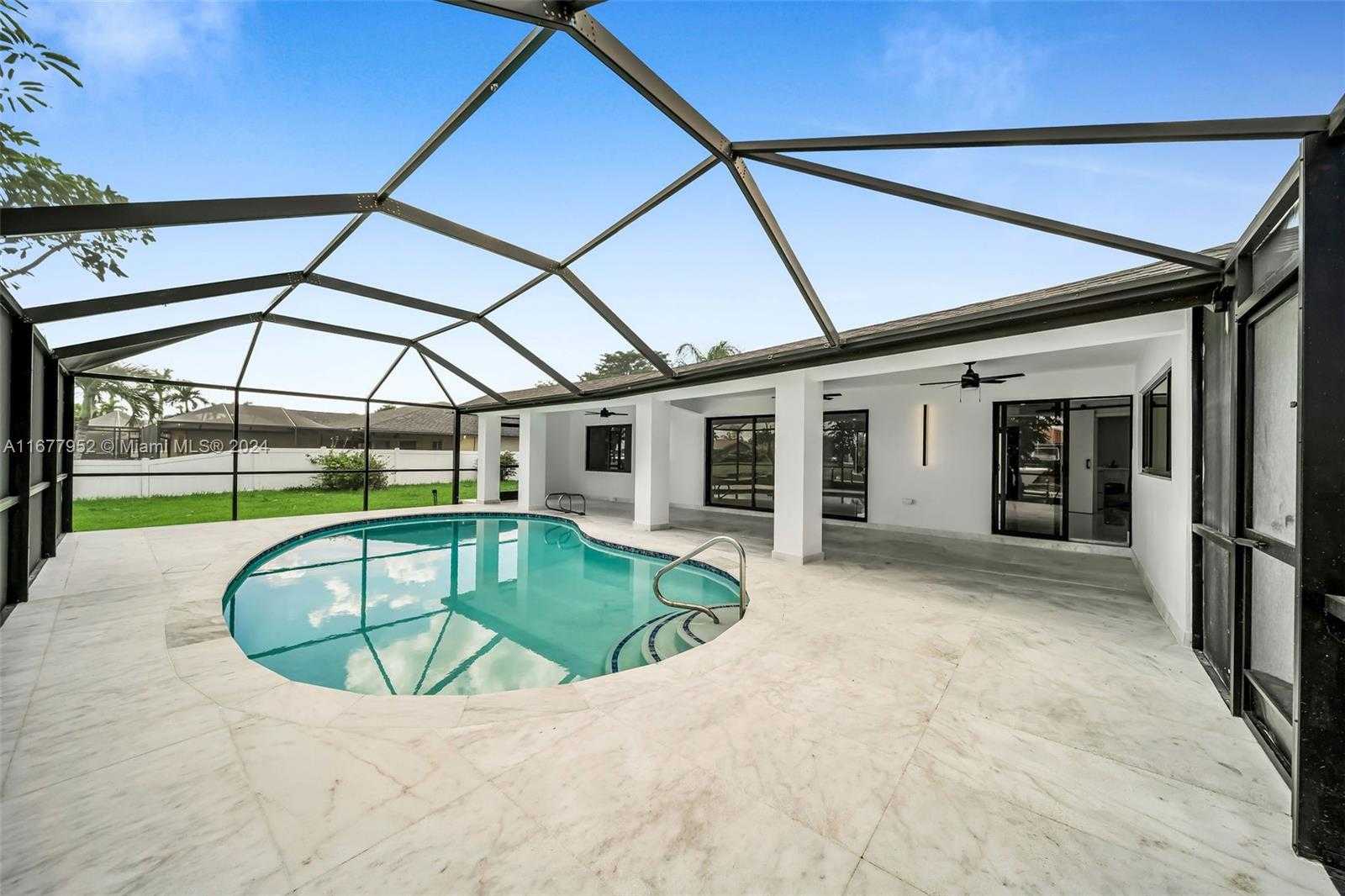 Small Image of 2851 SOUTH EAST 19 PL, Cape Coral Number 44