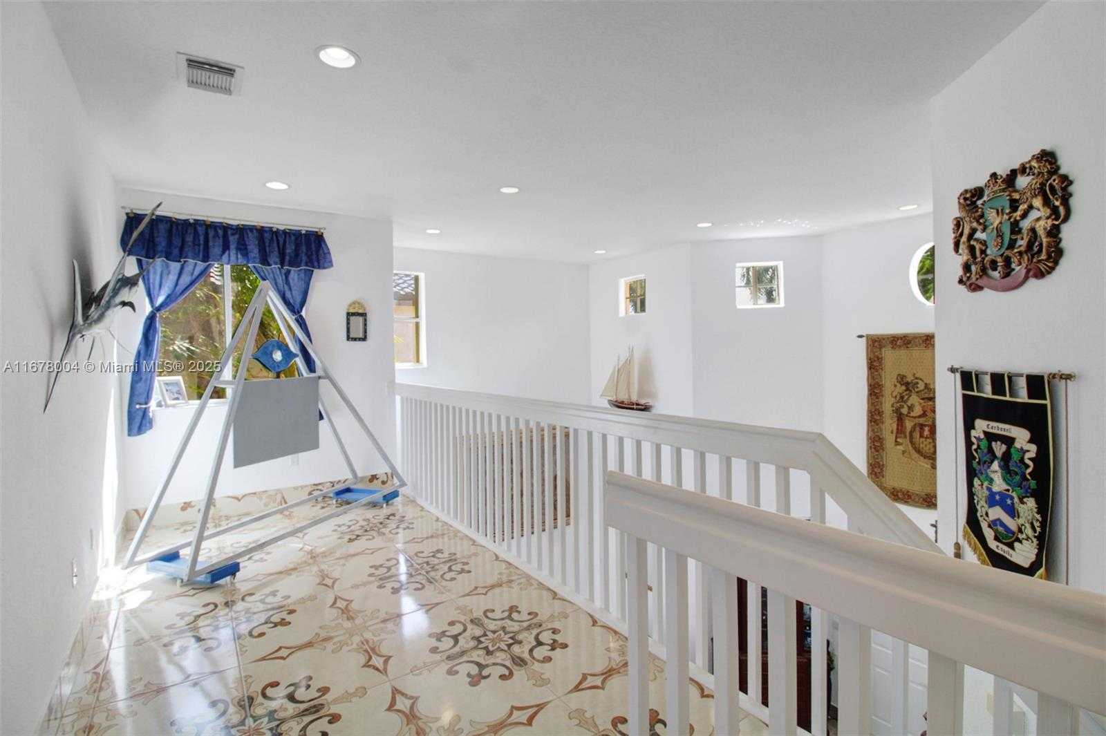 Small Image of 6641 SOUTH WEST 166TH CT, Miami Number 21