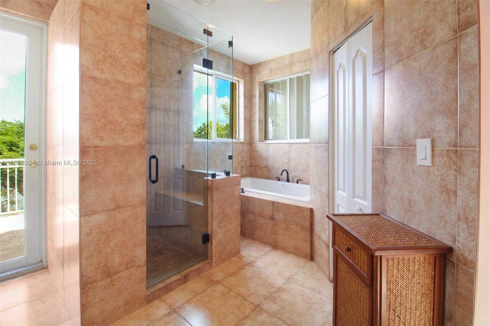 Small Image of 6641 SOUTH WEST 166TH CT, Miami Number 25