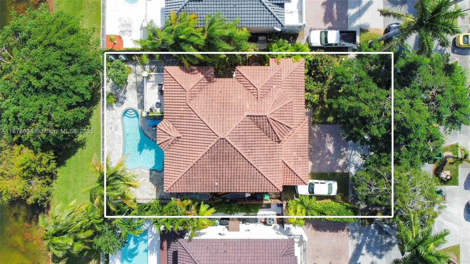 Small Image of 6641 SOUTH WEST 166TH CT, Miami Number 3