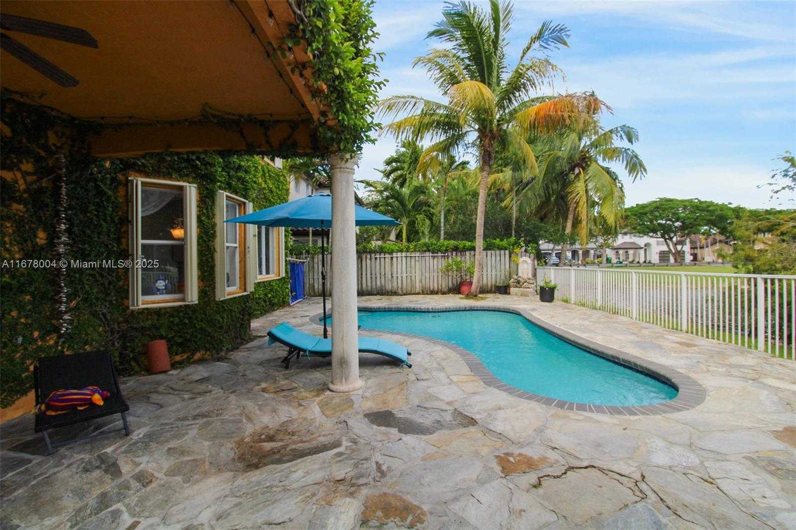 Small Image of 6641 SOUTH WEST 166TH CT, Miami Number 35
