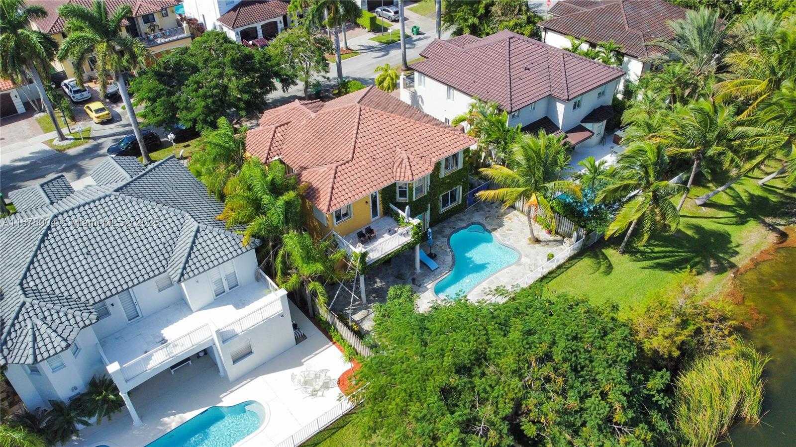 Small Image of 6641 SOUTH WEST 166TH CT, Miami Number 45
