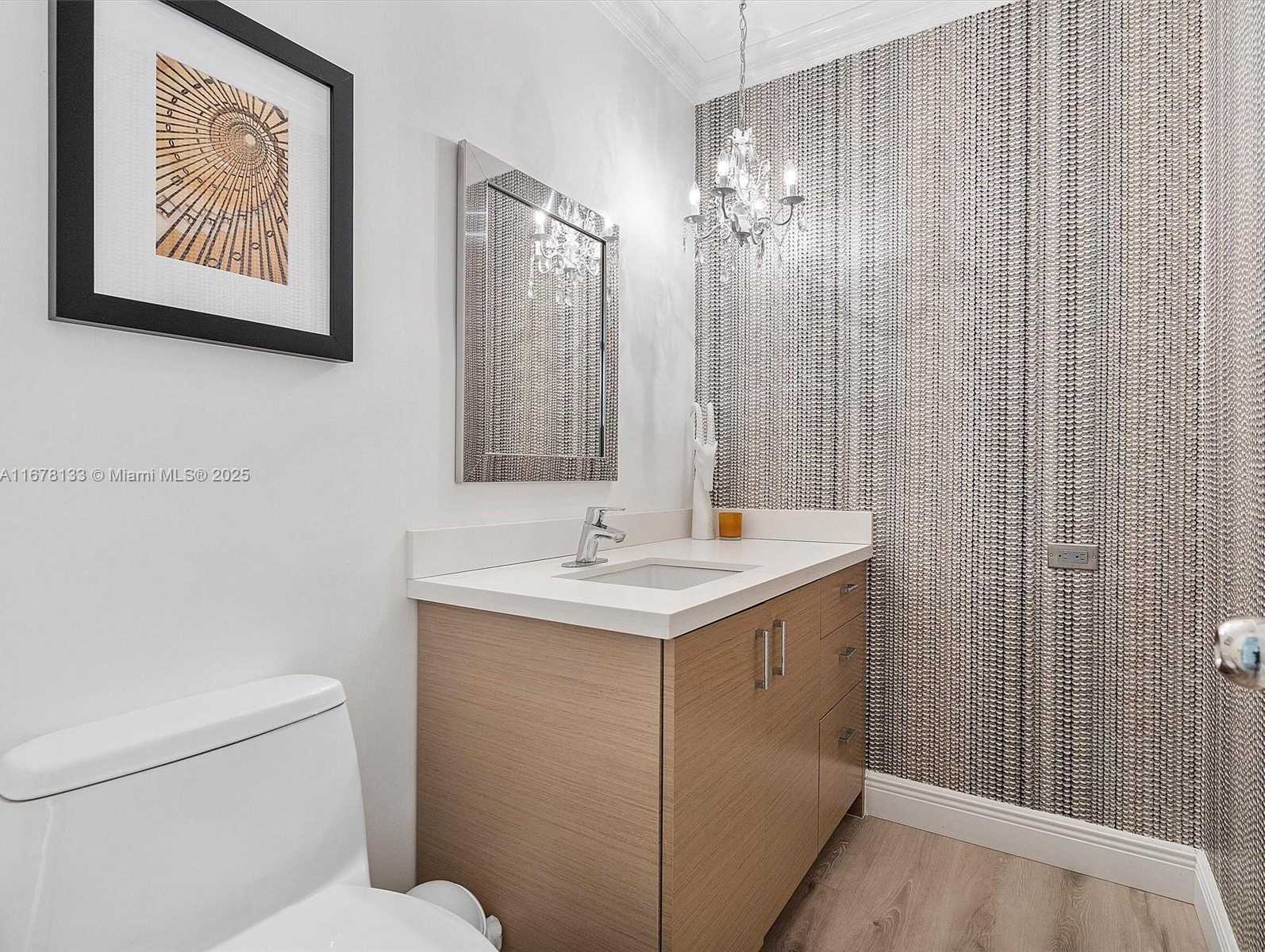 Small Image of 914 ADAMS ST, Hollywood Number 13