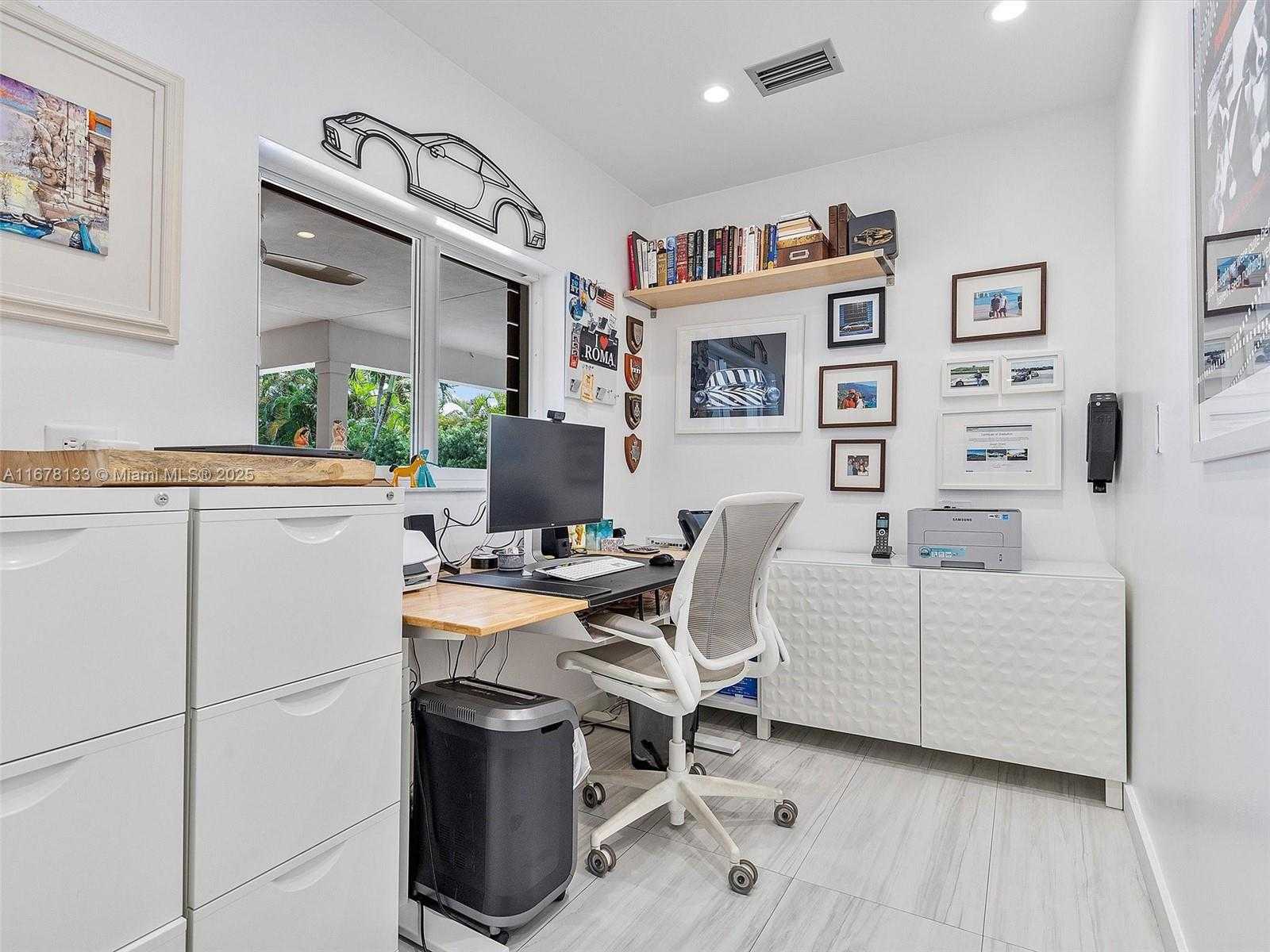 Small Image of 914 ADAMS ST, Hollywood Number 25