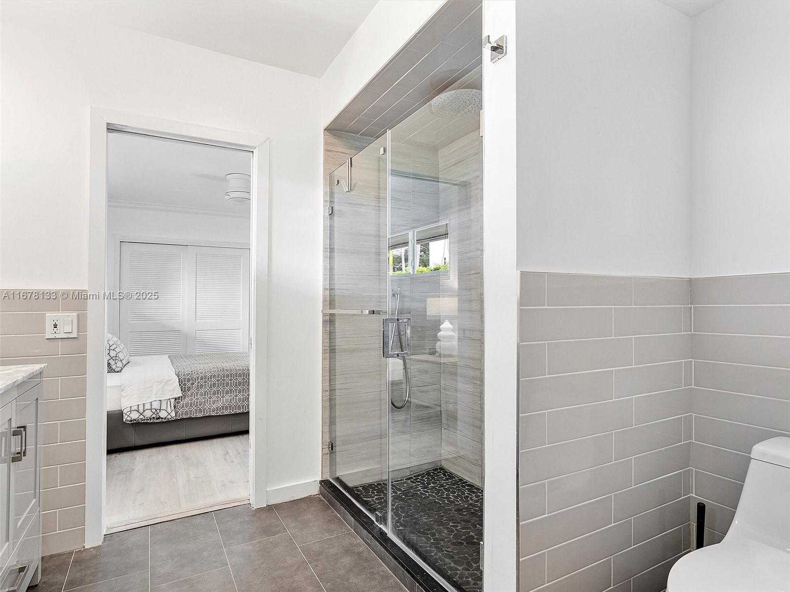 Small Image of 914 ADAMS ST, Hollywood Number 32
