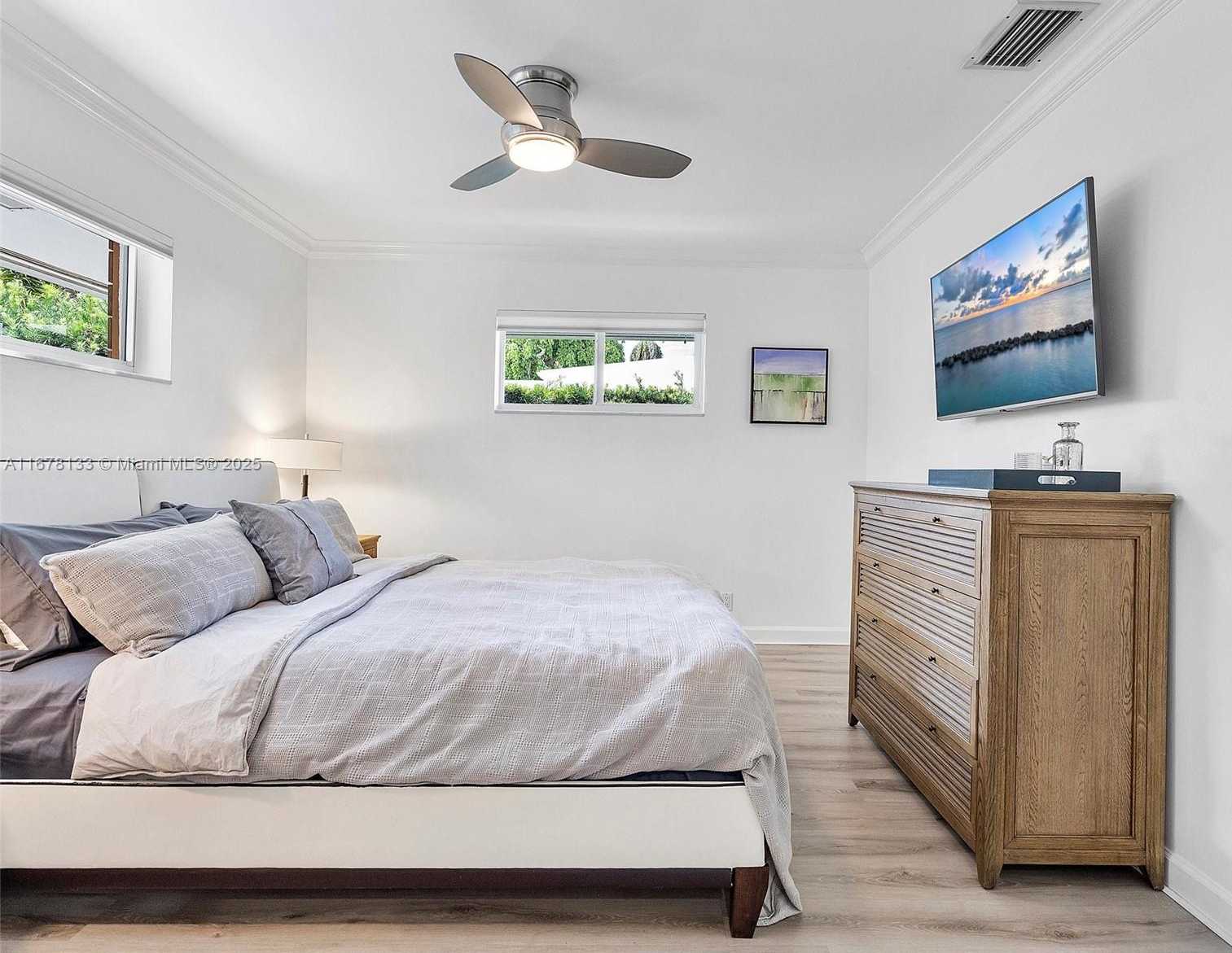 Small Image of 914 ADAMS ST, Hollywood Number 42