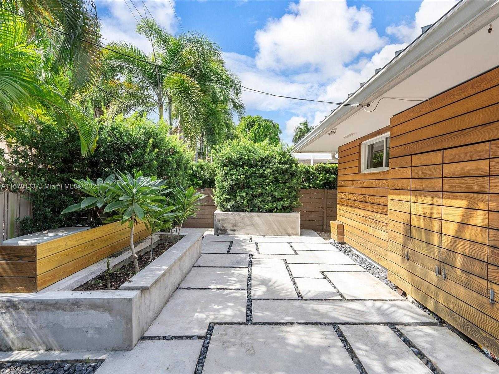 Small Image of 914 ADAMS ST, Hollywood Number 57