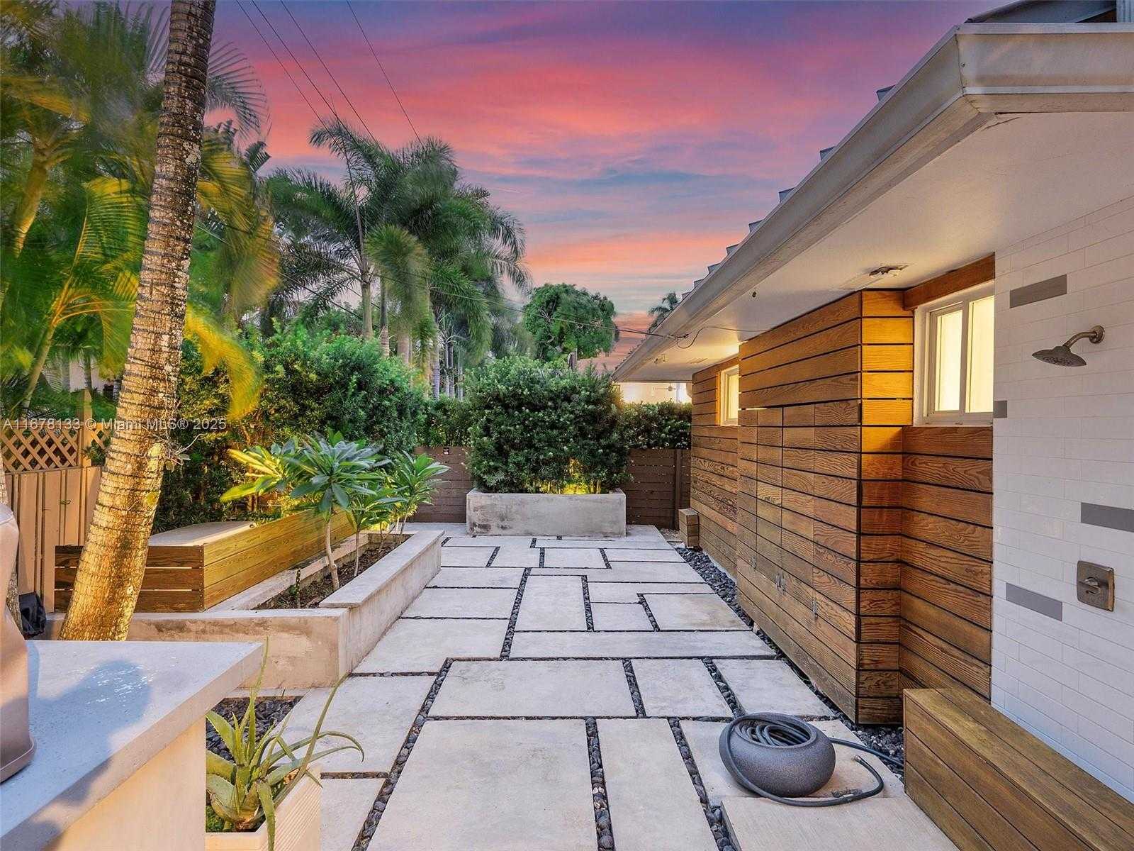 Small Image of 914 ADAMS ST, Hollywood Number 59
