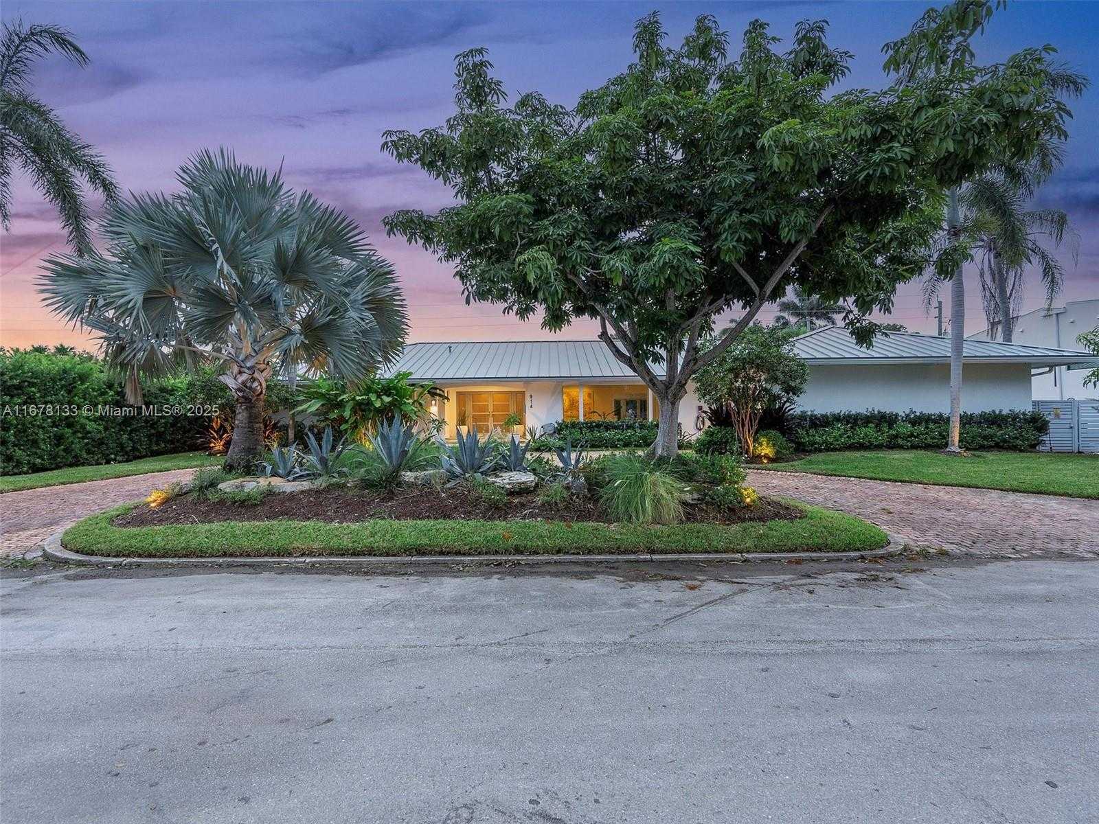 Small Image of 914 ADAMS ST, Hollywood Number 65