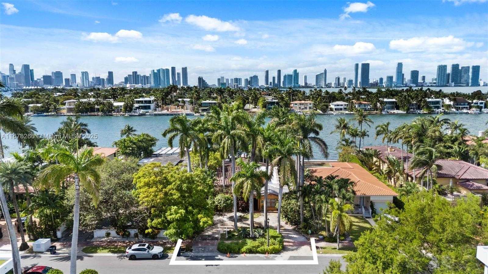 Small Image of 330 WEST RIVO ALTO DR, Miami Beach Number 10