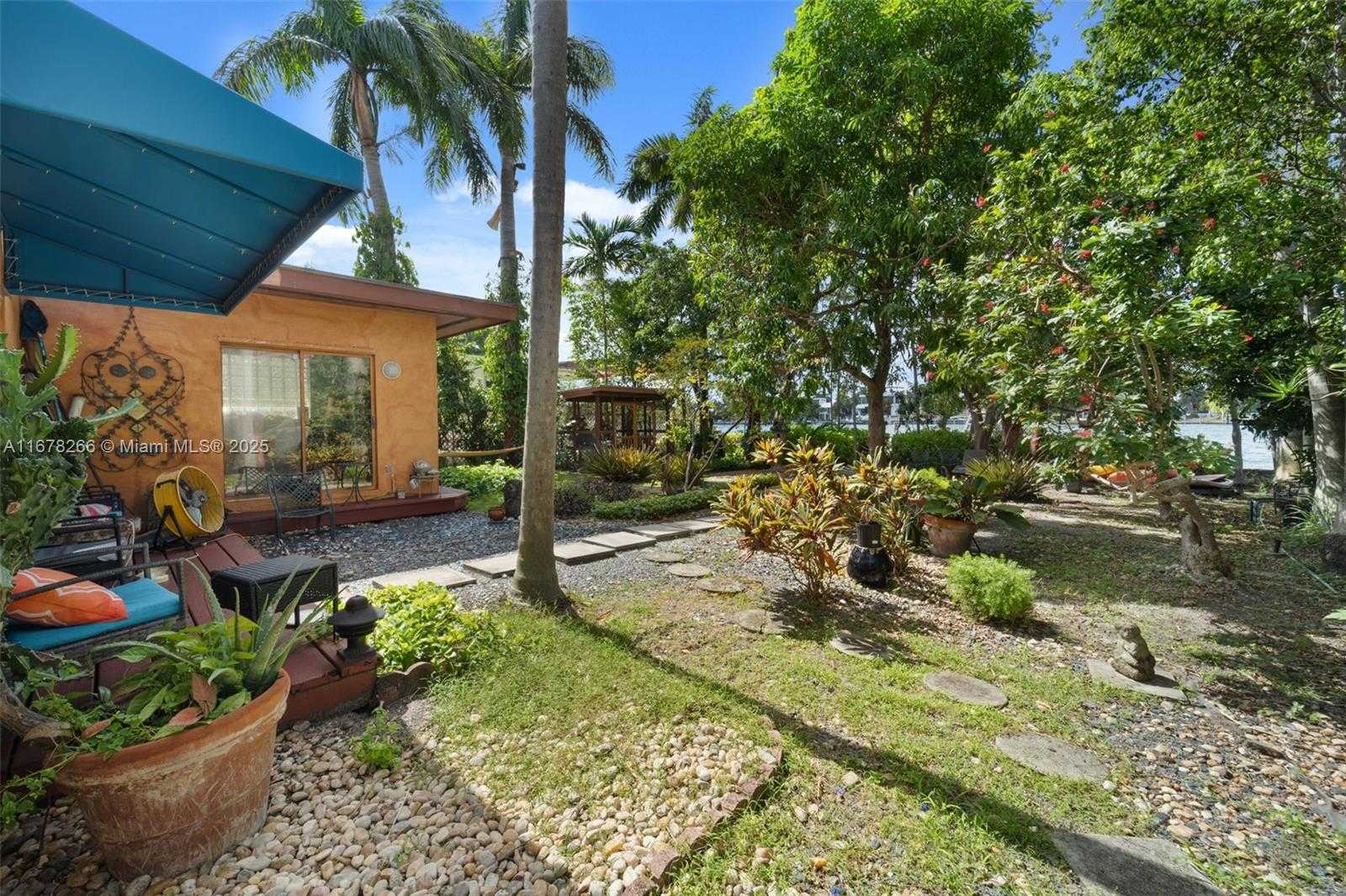 Small Image of 330 WEST RIVO ALTO DR, Miami Beach Number 13