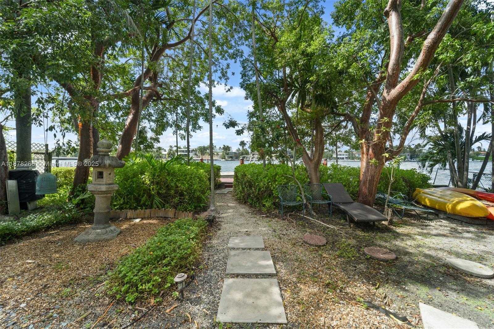 Small Image of 330 WEST RIVO ALTO DR, Miami Beach Number 14