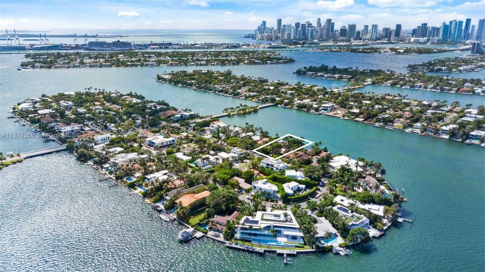 Small Image of 330 WEST RIVO ALTO DR, Miami Beach Number 8