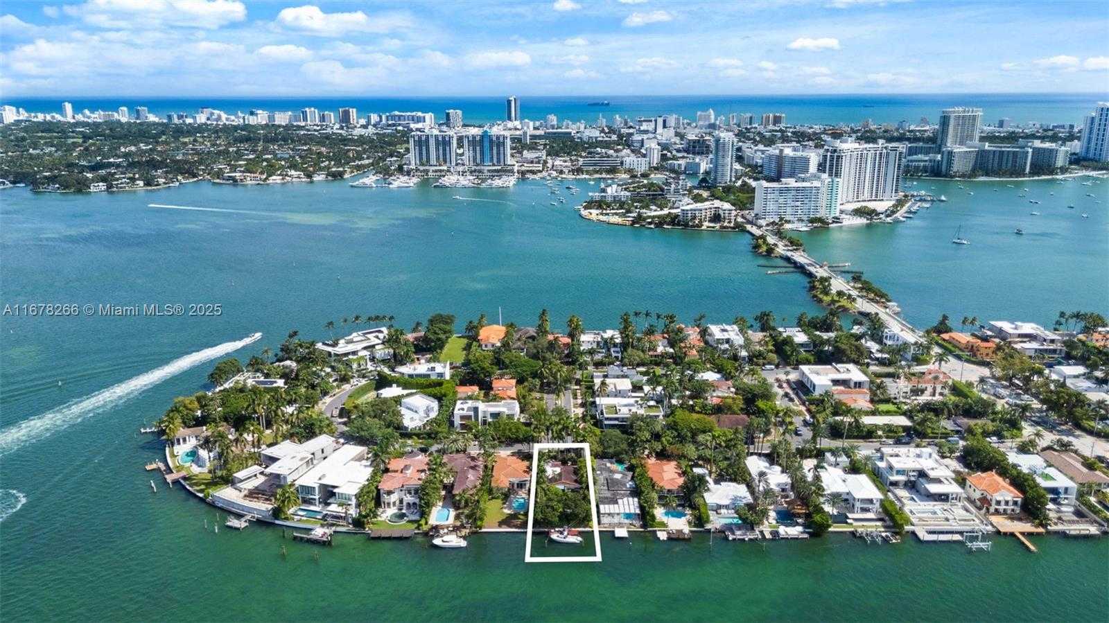 Small Image of 330 WEST RIVO ALTO DR, Miami Beach Number 9