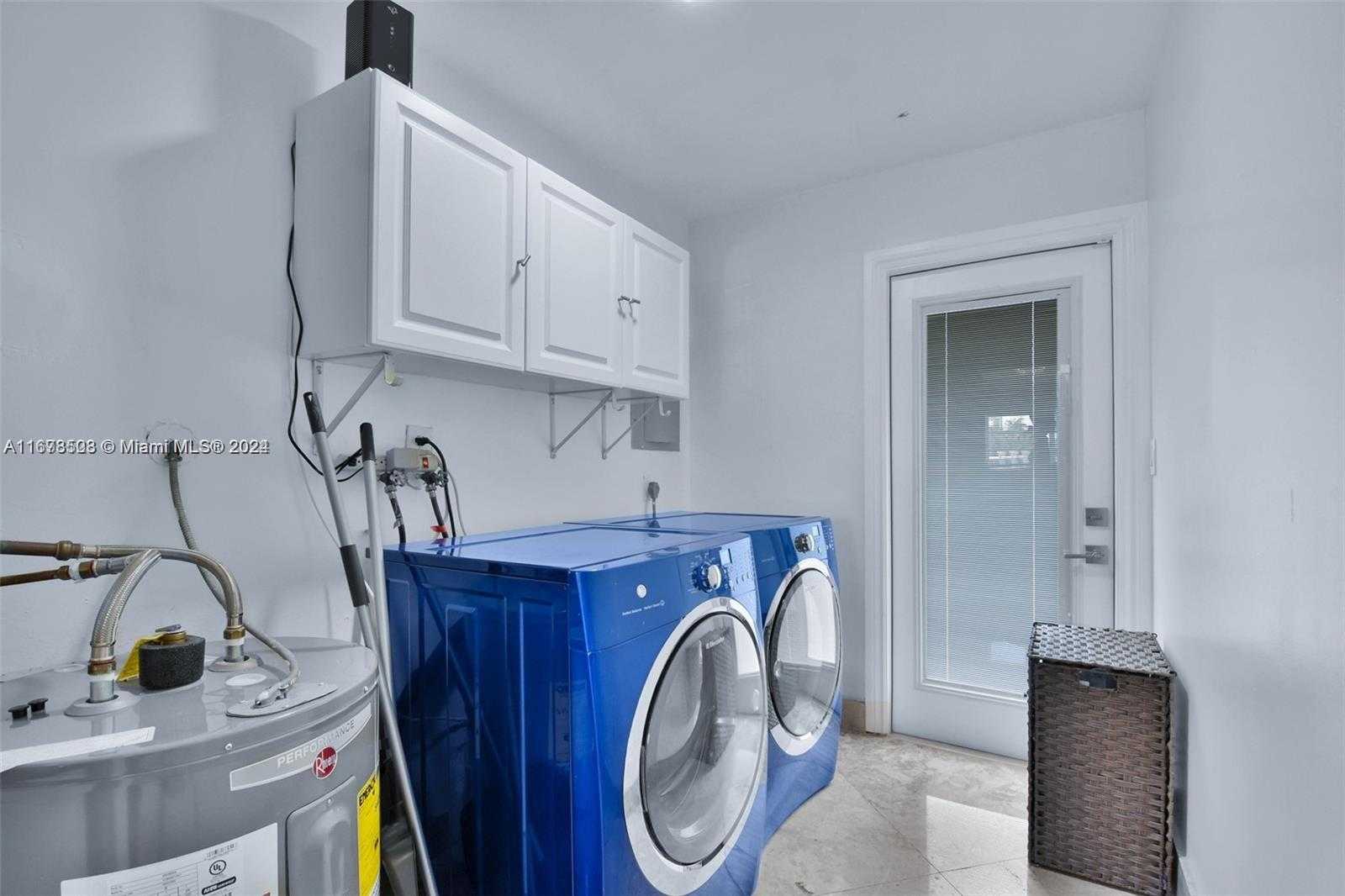Small Image of 200 188TH ST, Sunny Isles Beach Number 11